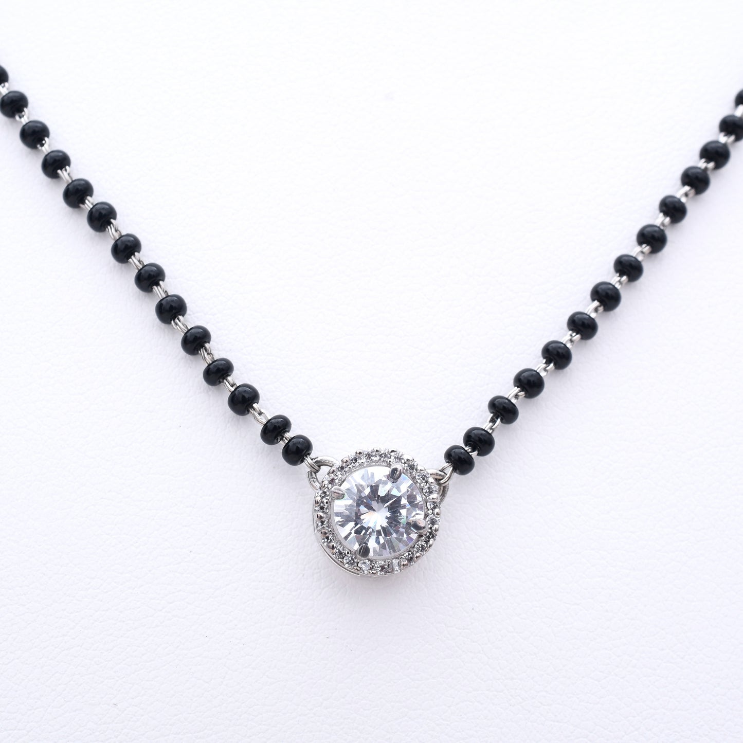 Mangalsutra halo round