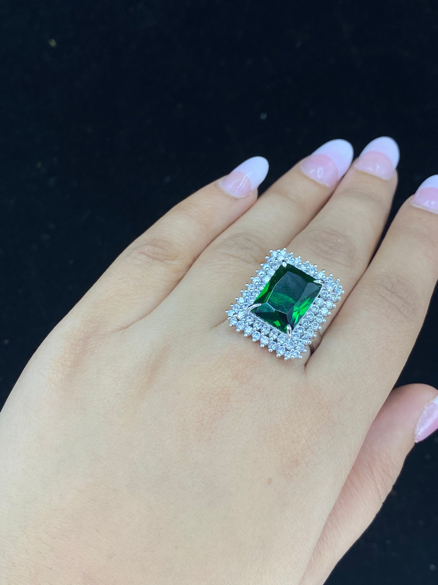 The Emerald Dreams Ring